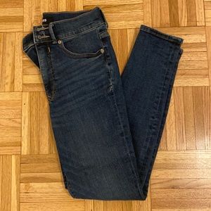 High Waisted Jeans